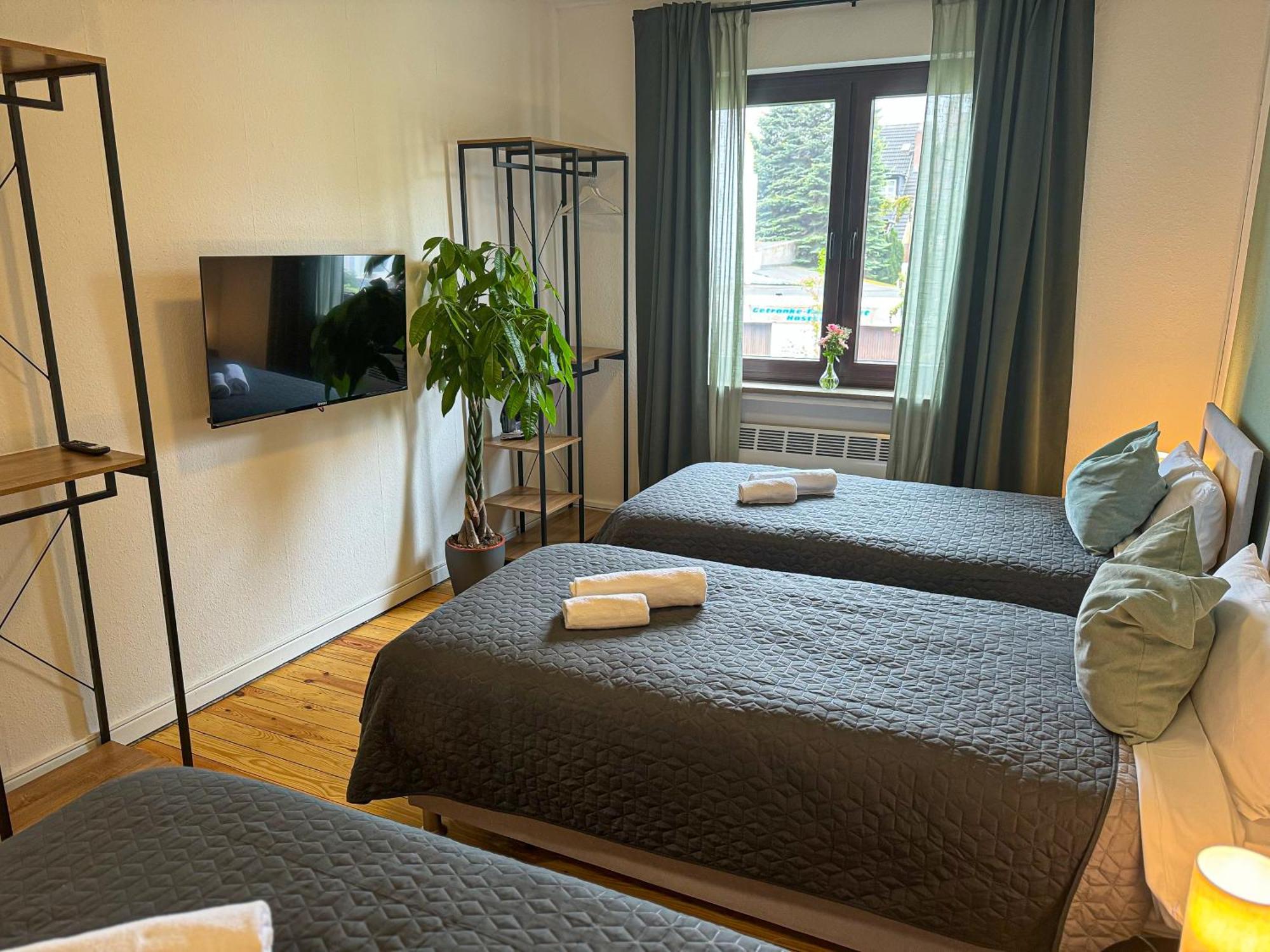 Immostay #8 - Haus Fuer 13 Personen Mit 7 Zimmer - Grosser Garten & Grill, Free Parking, Wlan Brema Zewnętrze zdjęcie