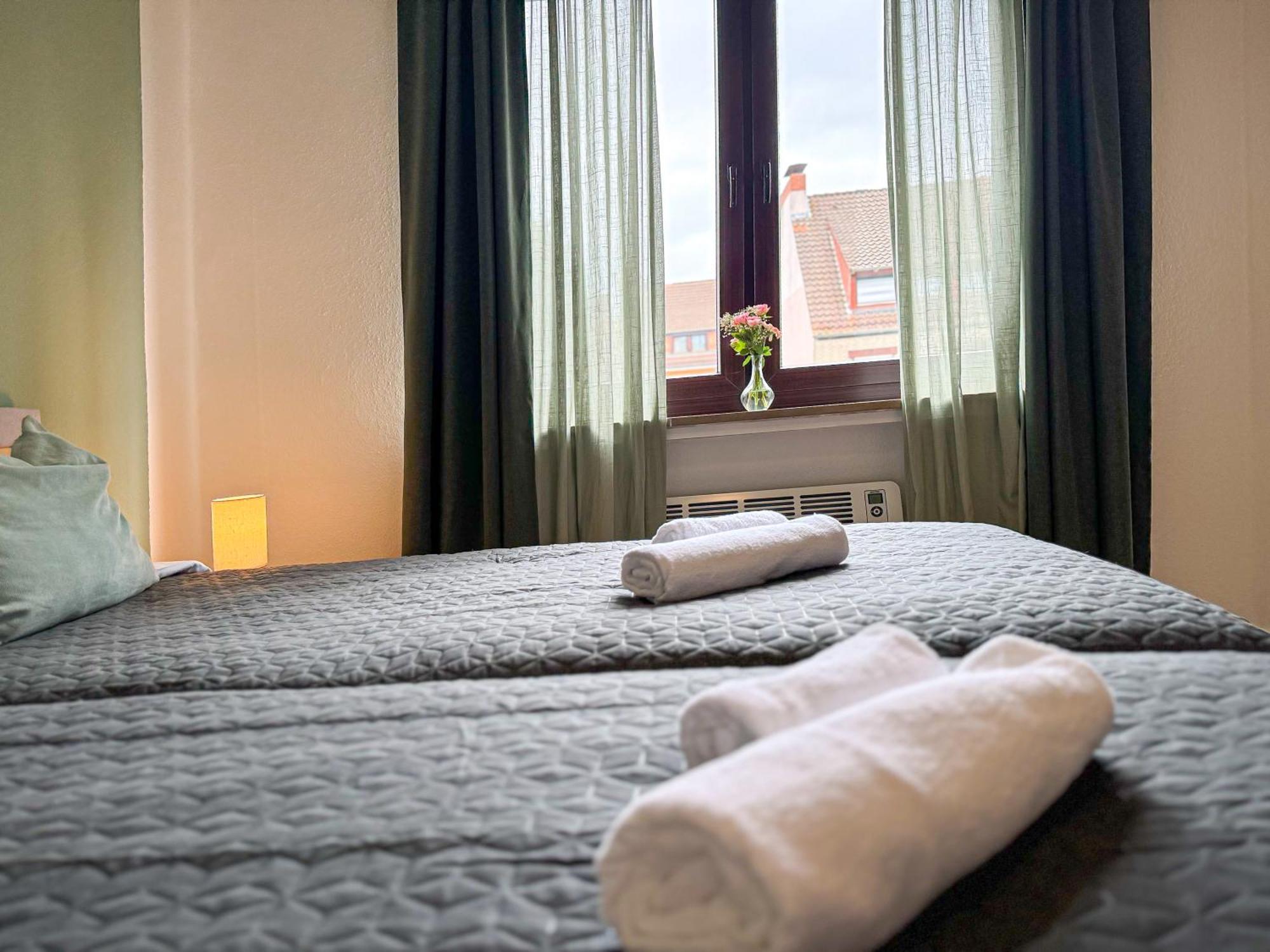 Immostay #8 - Haus Fuer 13 Personen Mit 7 Zimmer - Grosser Garten & Grill, Free Parking, Wlan Brema Zewnętrze zdjęcie