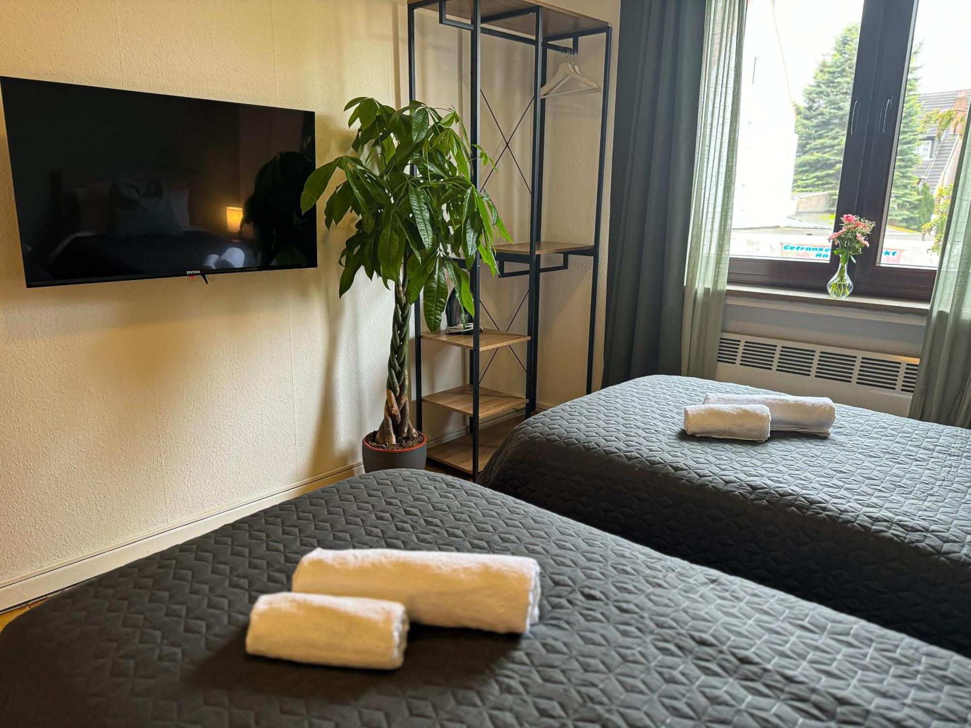 Immostay #8 - Haus Fuer 13 Personen Mit 7 Zimmer - Grosser Garten & Grill, Free Parking, Wlan Brema Zewnętrze zdjęcie