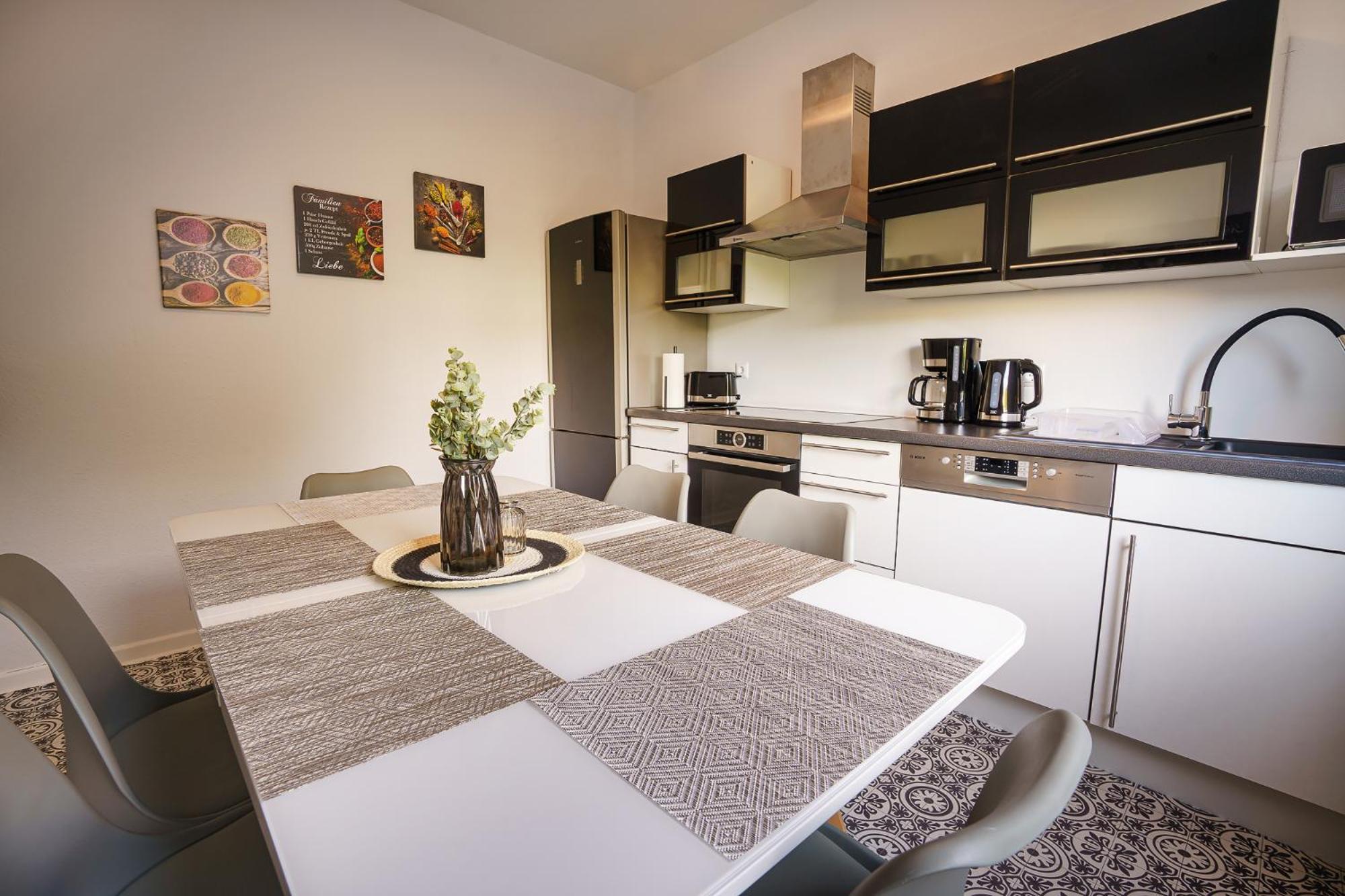 Immostay #8 - Haus Fuer 13 Personen Mit 7 Zimmer - Grosser Garten & Grill, Free Parking, Wlan Brema Zewnętrze zdjęcie